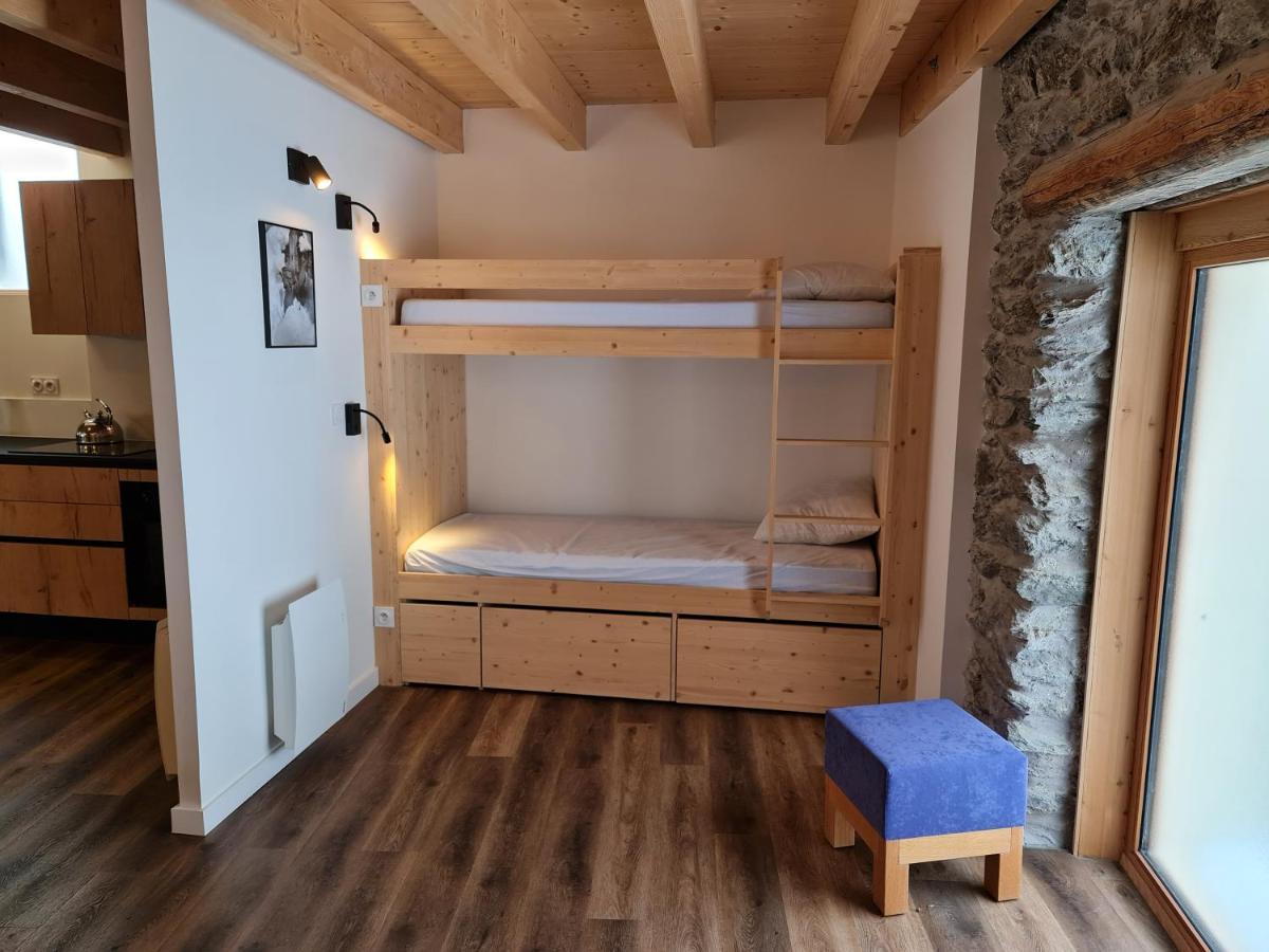 La Maizon Du Bois - Le Haut Appartement De 130 M2 - Le Bas Appartement De 70 M2 ラ・プラーニュ エクステリア 写真