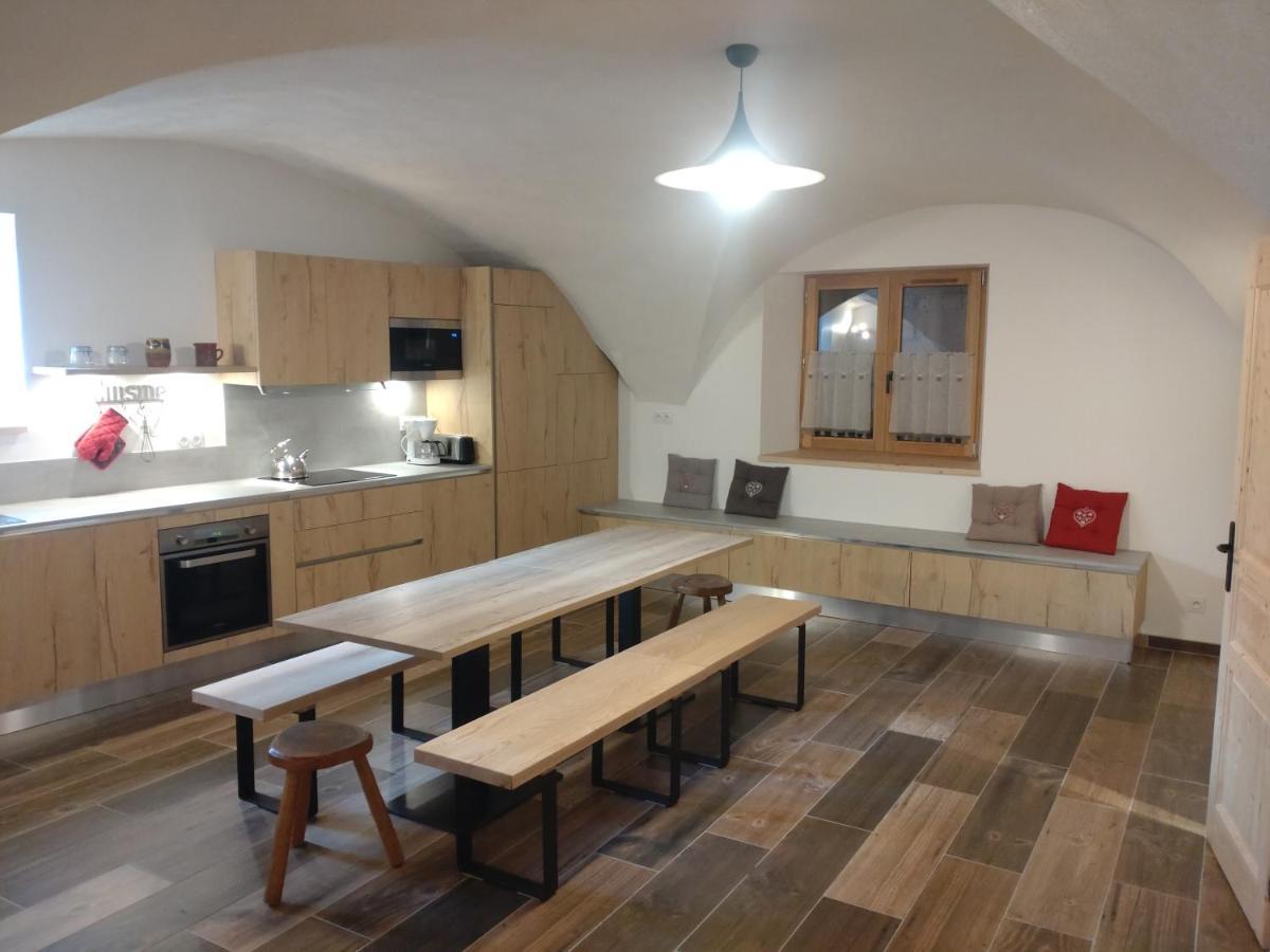 La Maizon Du Bois - Le Haut Appartement De 130 M2 - Le Bas Appartement De 70 M2 ラ・プラーニュ エクステリア 写真