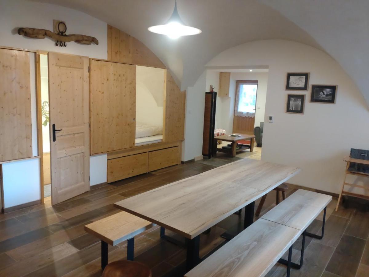La Maizon Du Bois - Le Haut Appartement De 130 M2 - Le Bas Appartement De 70 M2 ラ・プラーニュ エクステリア 写真